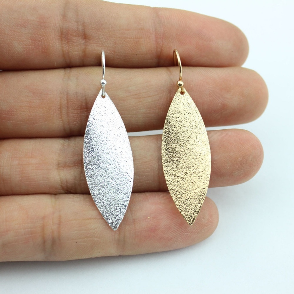 2/$15 • Leaf Drop Earrings - Picture 4 of 6